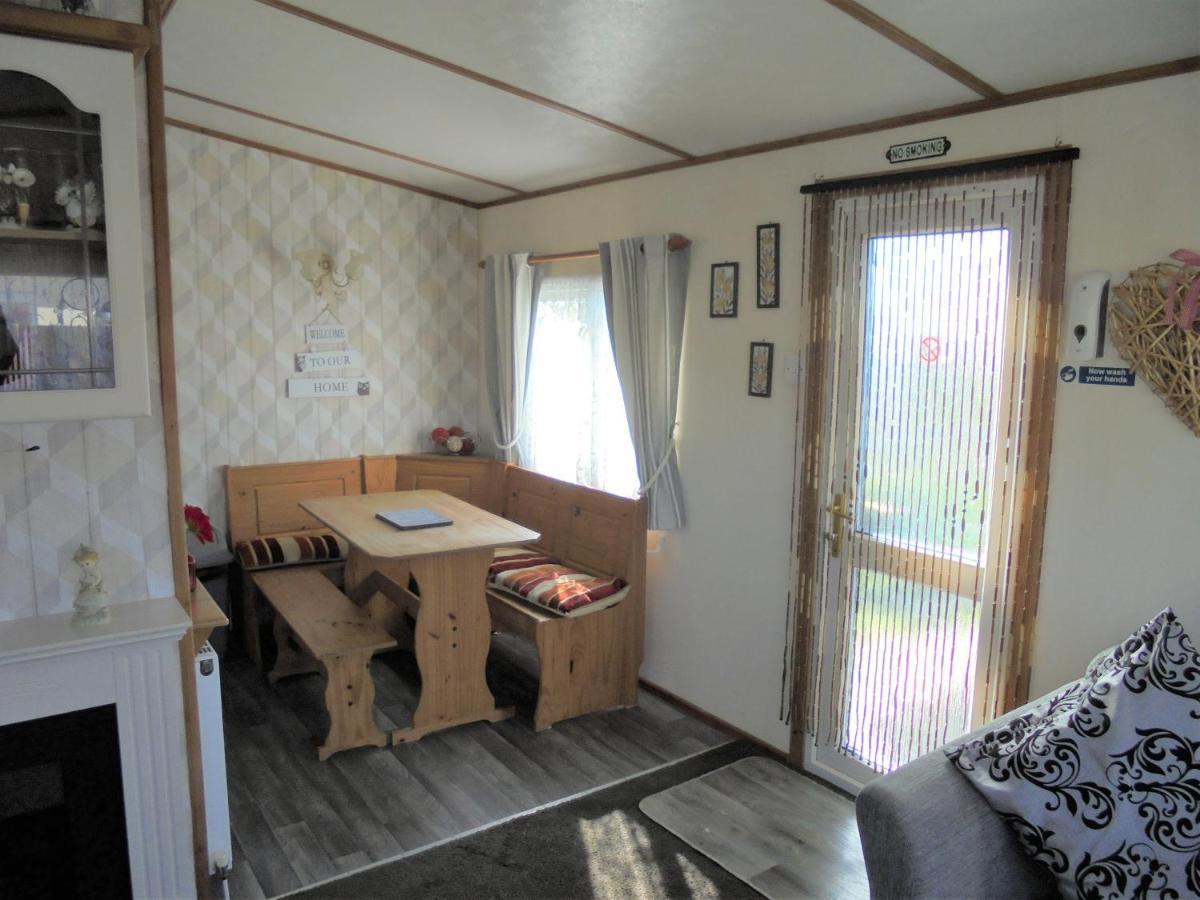 6 Berth Central Heated On The Chase Ingoldmells Exteriör bild